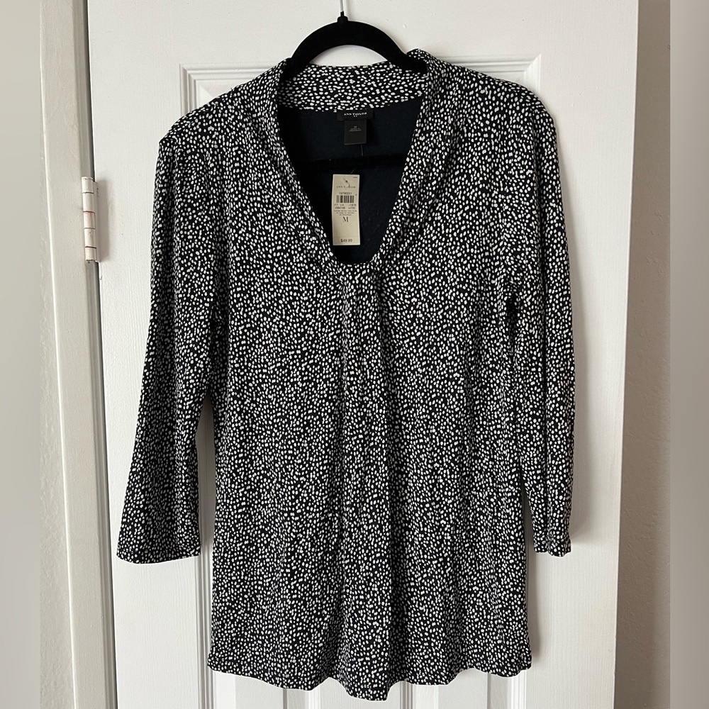 NEW - Ann Taylor Navy 3/4 sleeve